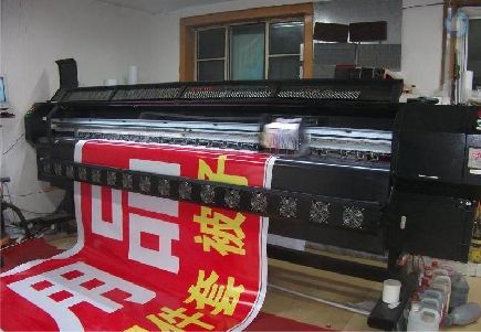 宁陕喷绘广告分辨率是多少？